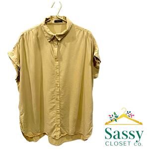 ✨ QUINCE Vintage Wash Tencel Camp Shirt L Light Khaki Lyocell Top EUC 🌿